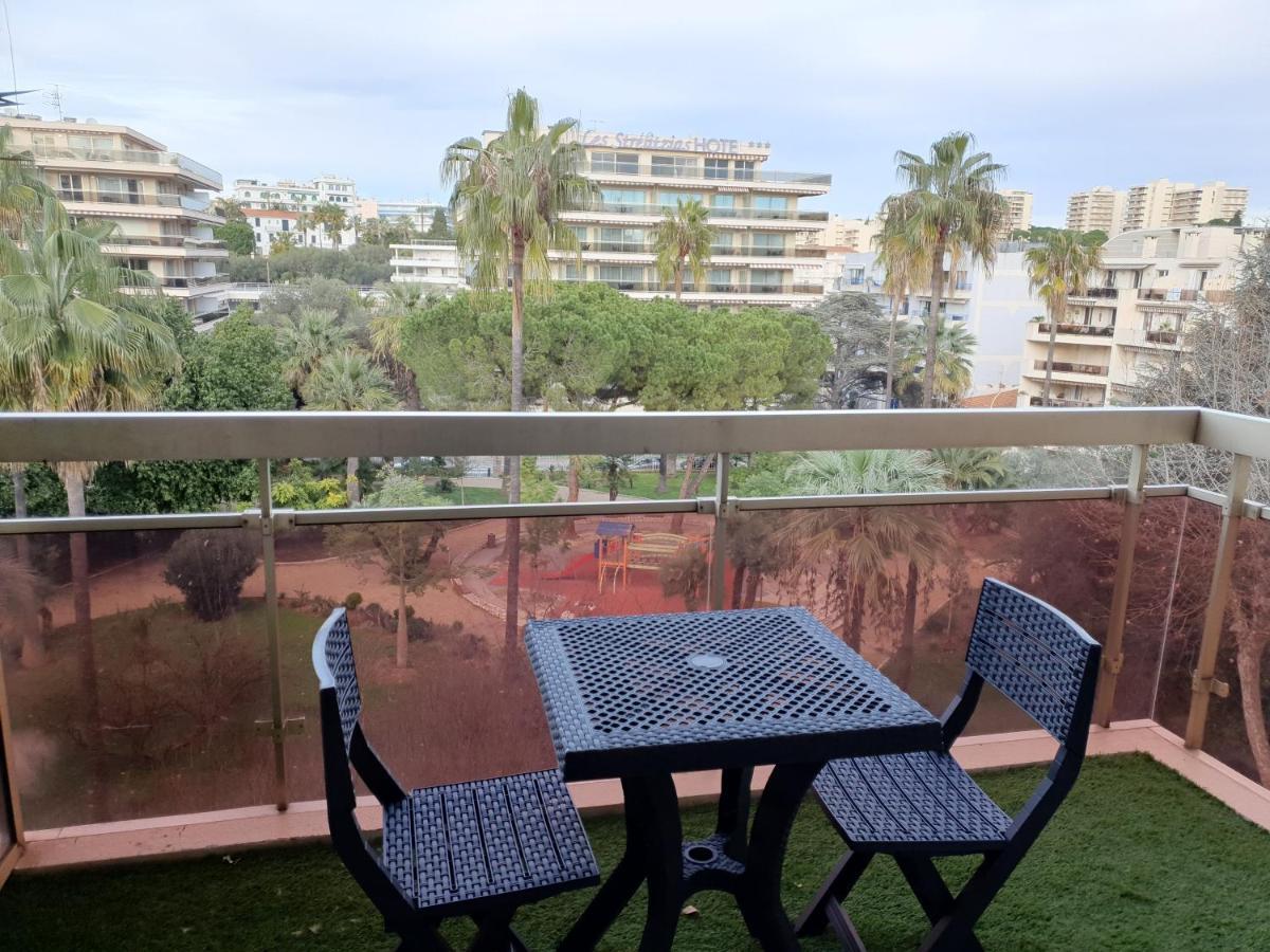 Appartement 2 Pieces Meubles A Juan Les Pins Антиб Экстерьер фото